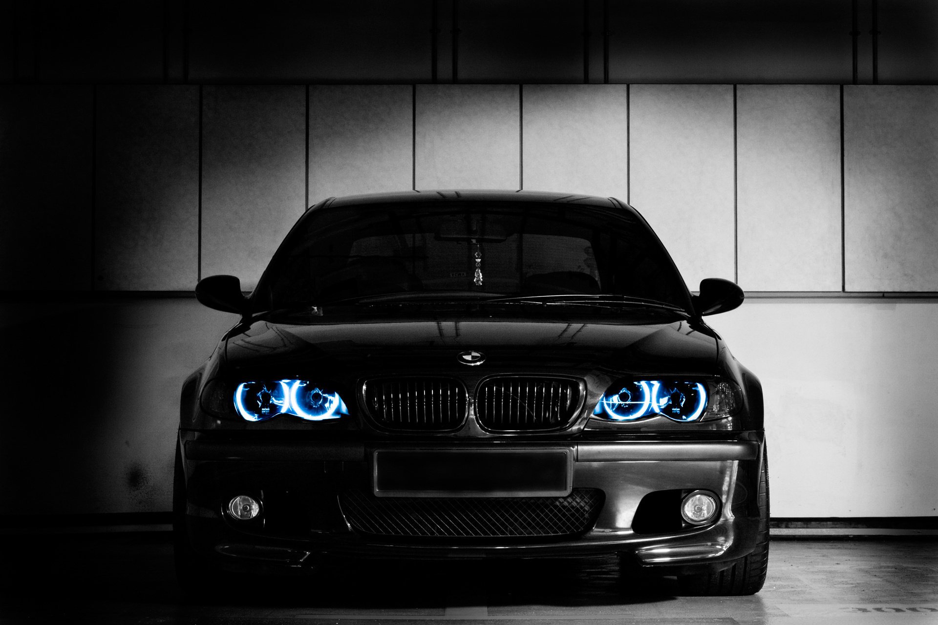 bmw fari nero luce blu