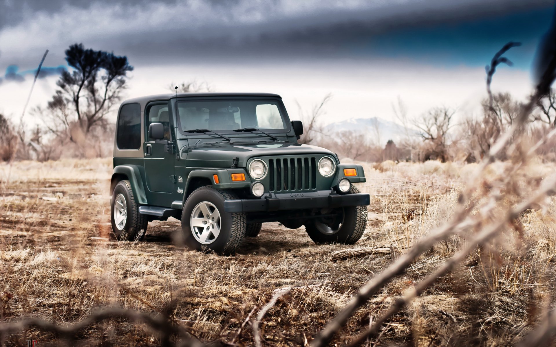 jeep wrangler sahara auto sfondo