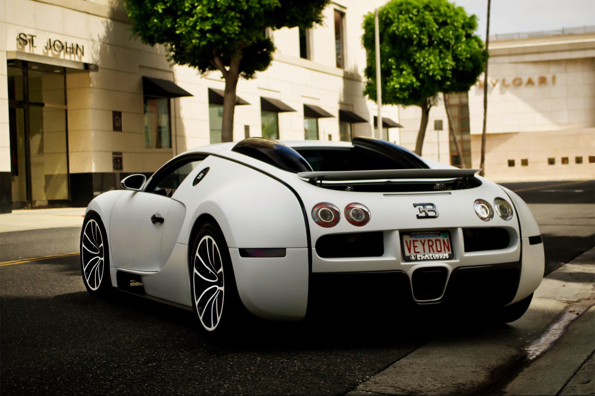 bugatti veyron car machinery town street tree