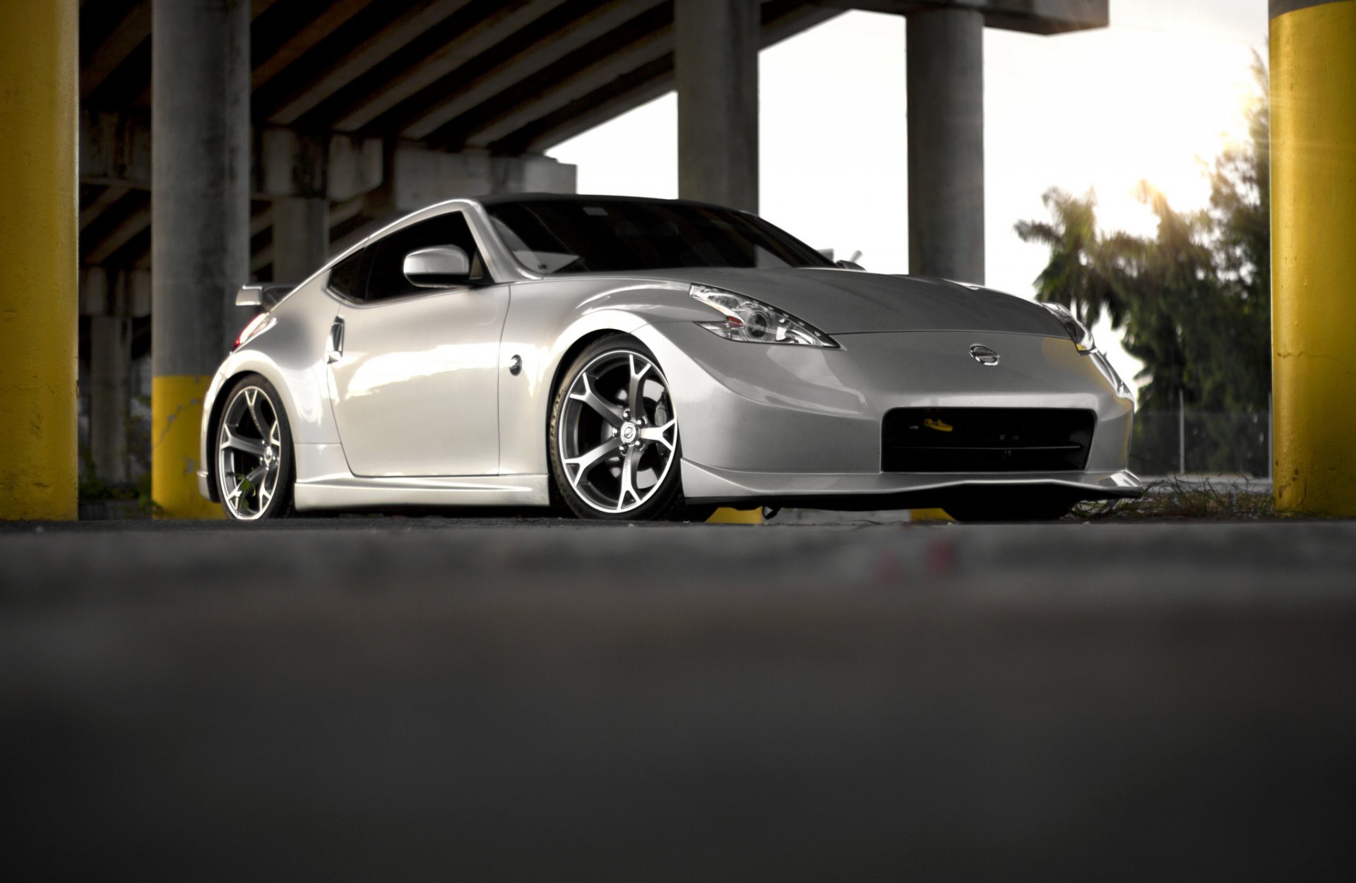 nissan 370z argent tuning soleil bois nissan. argent