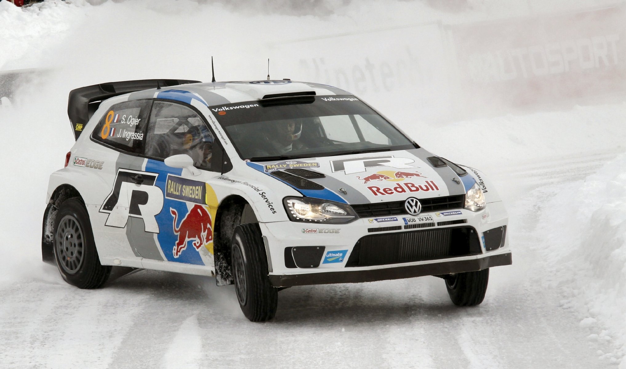 volkswagen polo wrc s. ogier d. ingrassia rallye hiver voiture tour