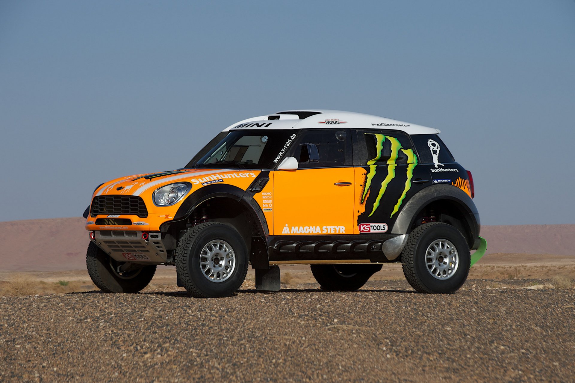 mini cooper mini mini cooper rally dakar x-raid rally giallo