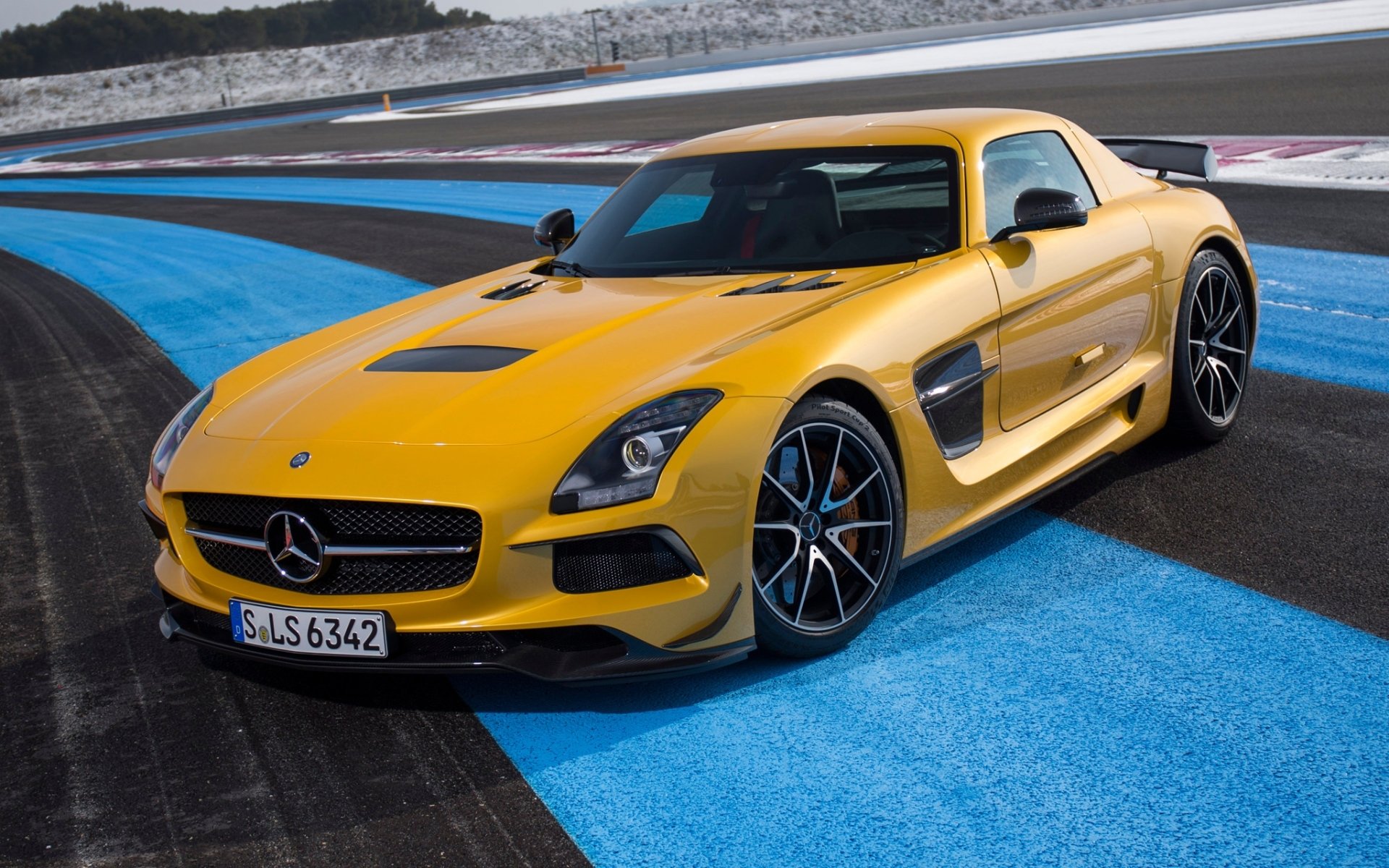 mercedes-benz sls amg serie negra mercedes amg amarillo frente