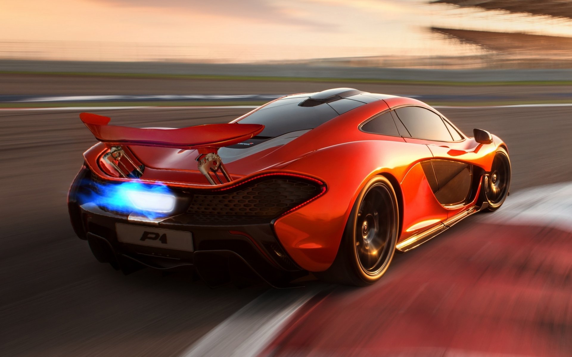 mclaren p1 concepto mclaren p1 concepto superdeportivo naranja vista trasera llama.pista de carreras