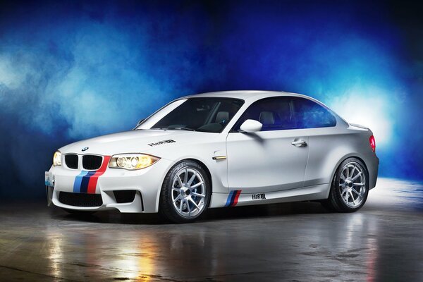 Sportliches bmw 1 m Coupé mit Tuning