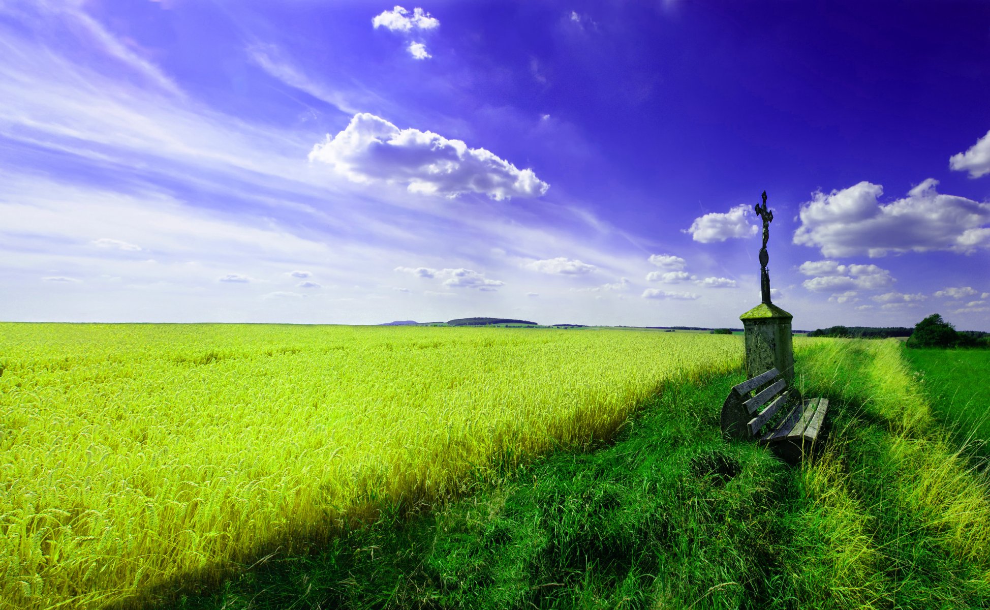 landschaft natur feld gras weizen bänke himmel wolken