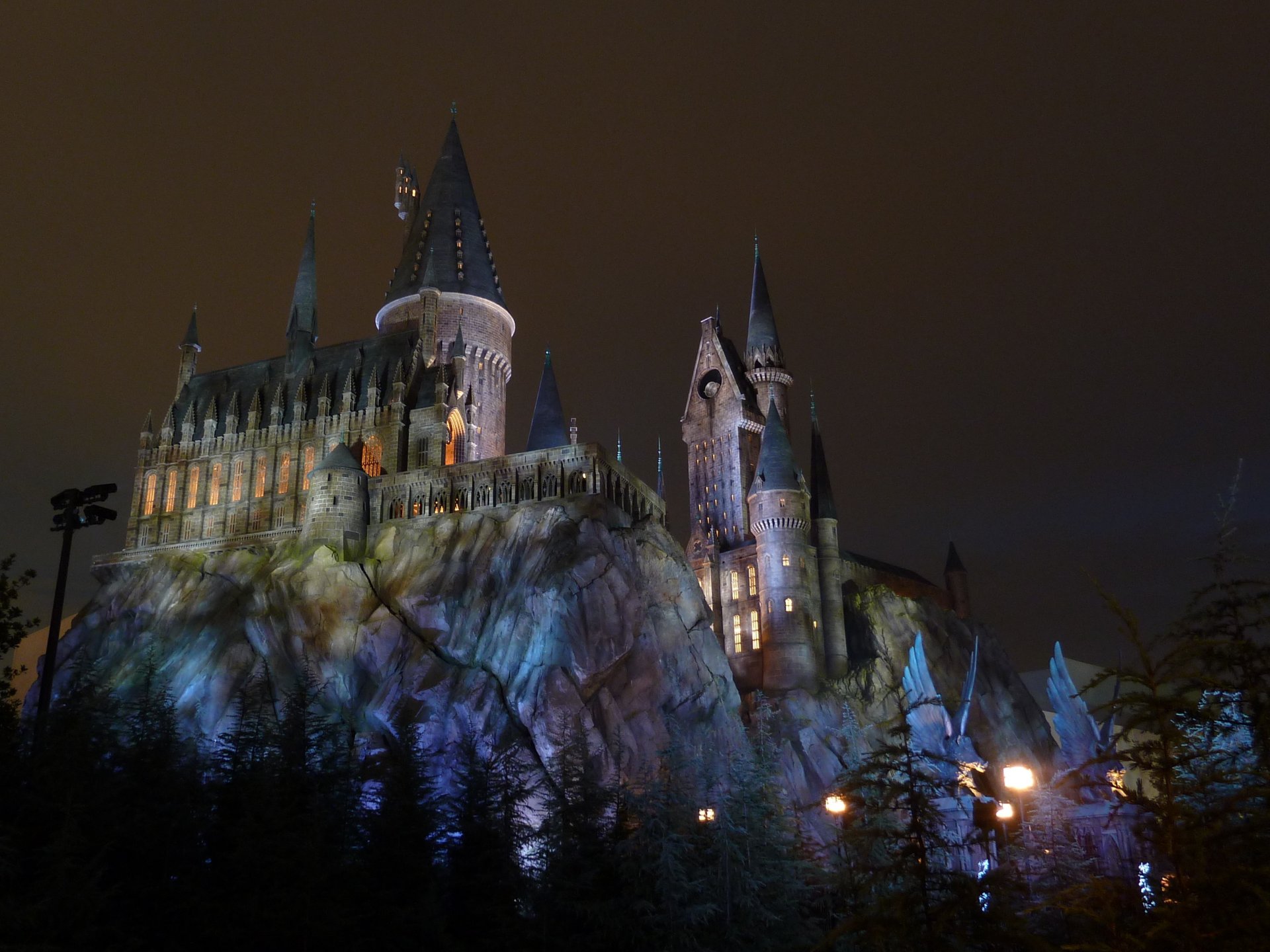 hogwarts castle rock multicolored tower