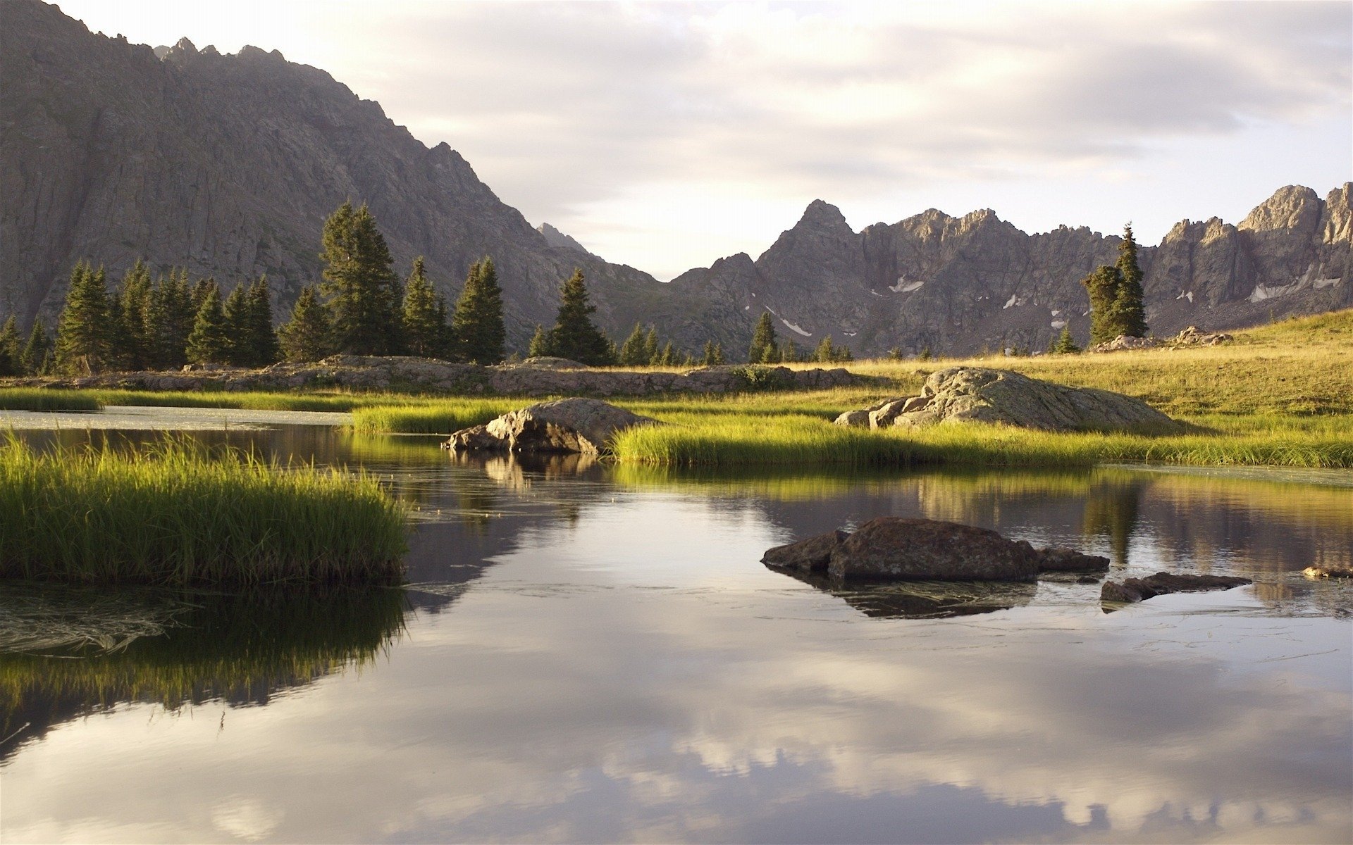 landschaft natur bäume berge steine wasser fluss gras himmel