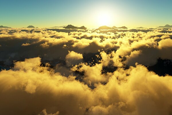 Soleil doux dans les Cumulus