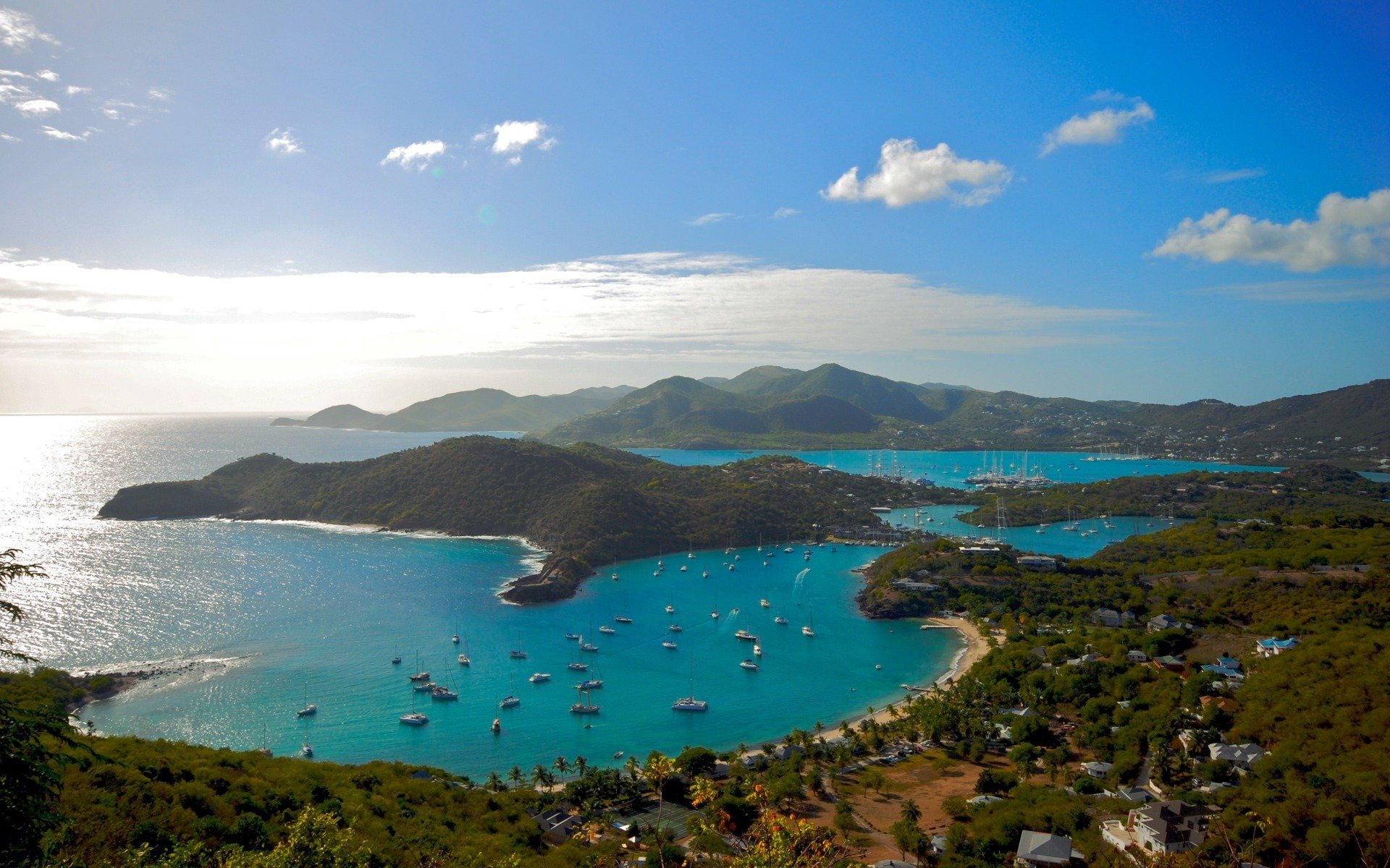 bahía océano yates barcos bahía costa curva naturaleza cielo