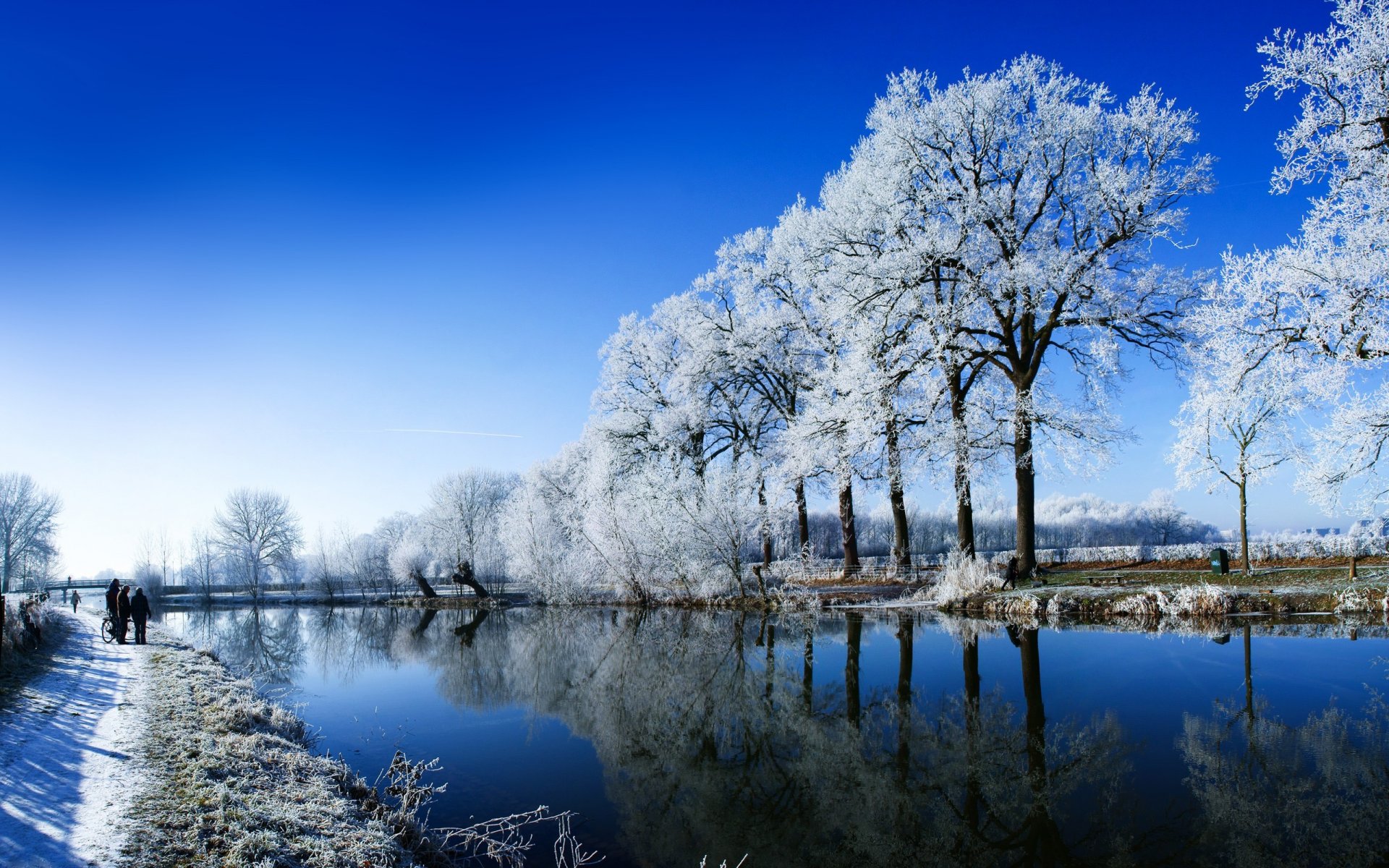 zima śnieg ludzie rzeka natura