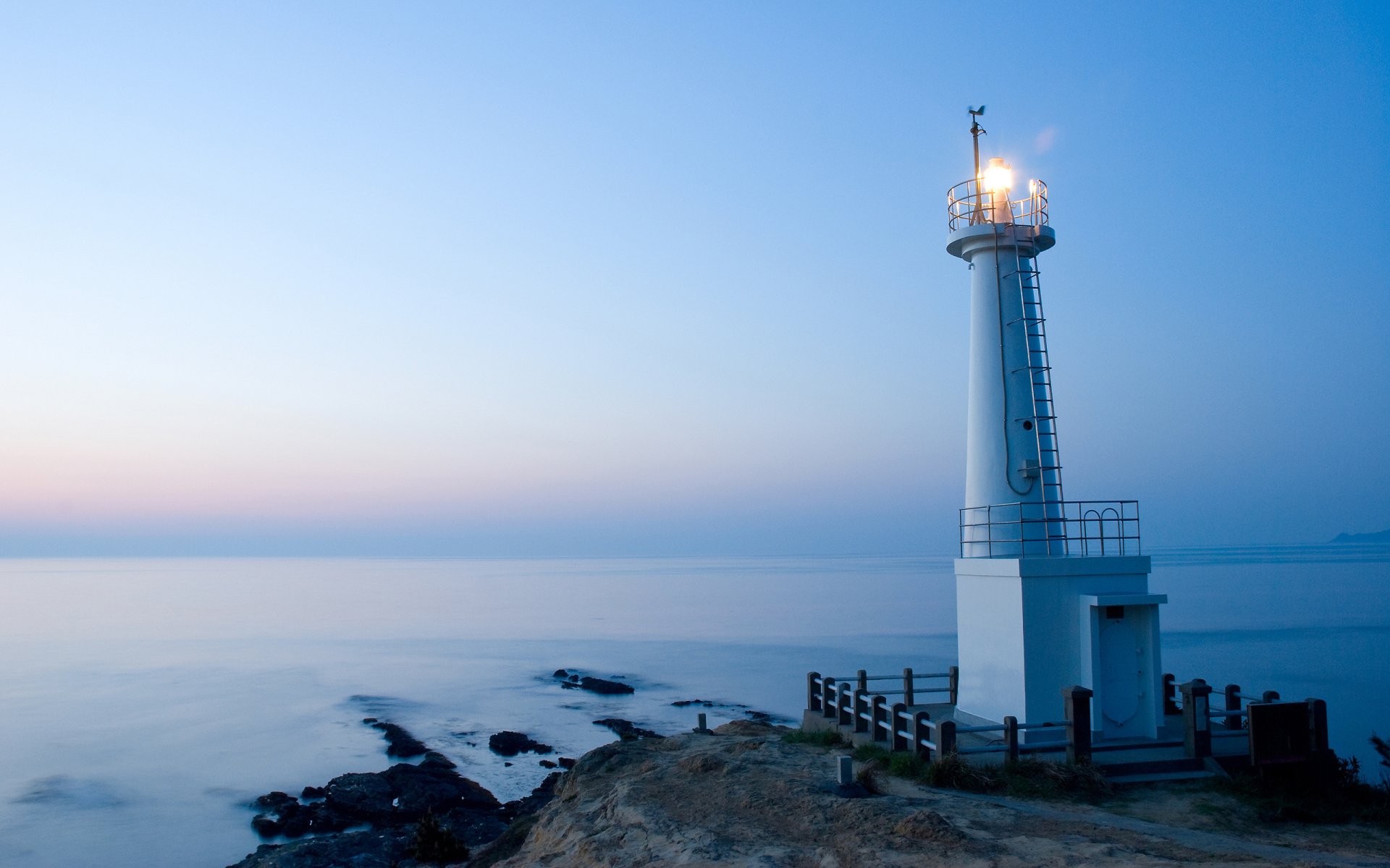 soirée phare océan chemin