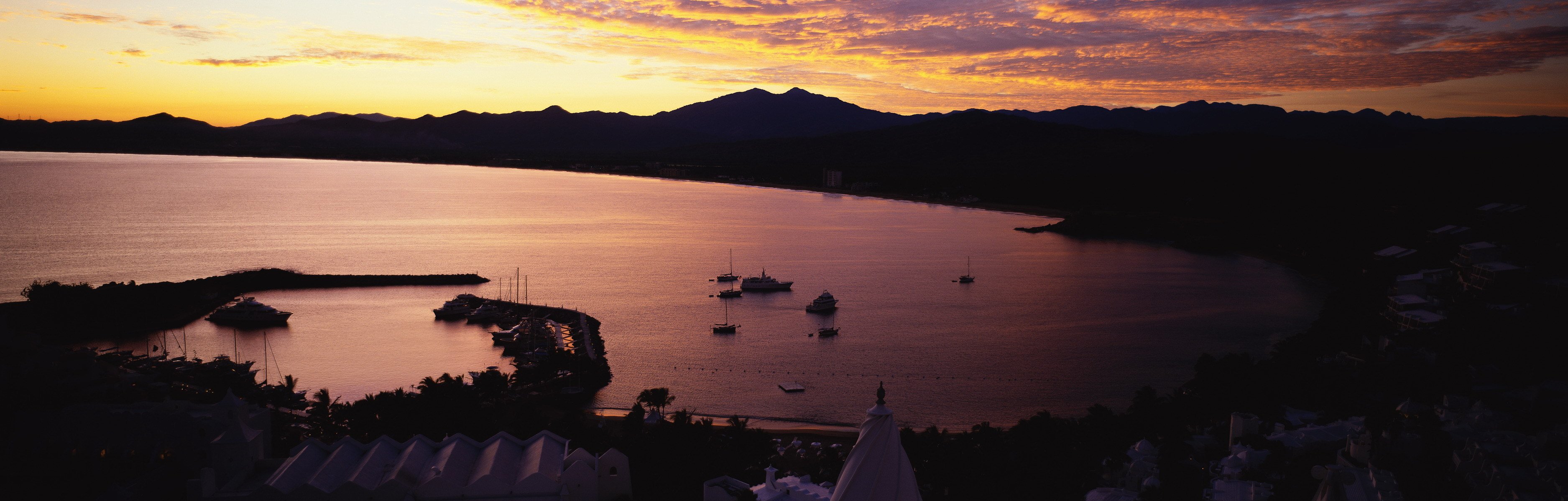 baie port bateaux soirée