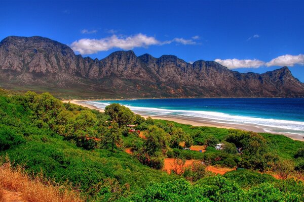 Der Ort für einen perfekten Urlaub ist das Meer und die Berge!