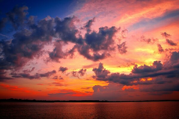 Glow in the sky and reflection in the water