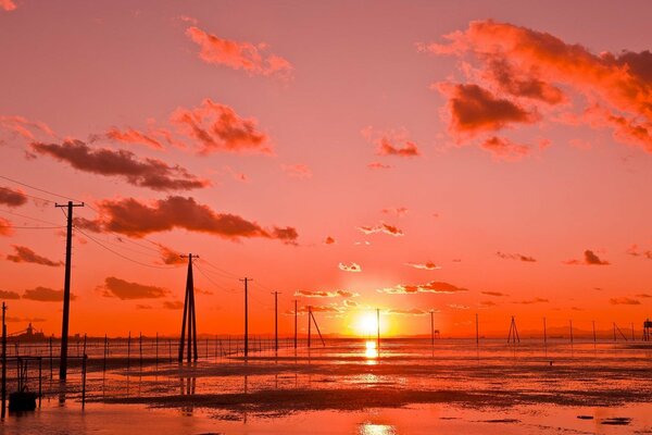 Très beau coucher de soleil rouge