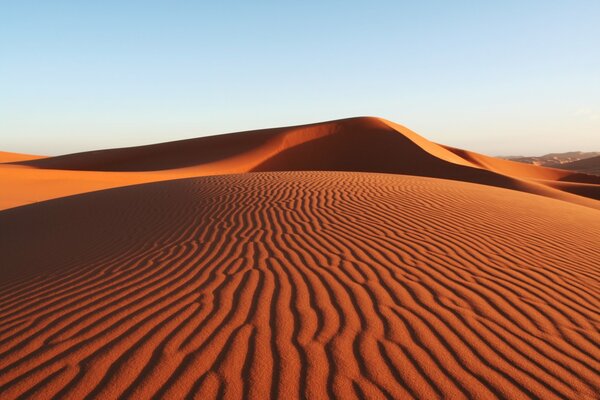 Wüstendüne, heiße Zeit, Sand