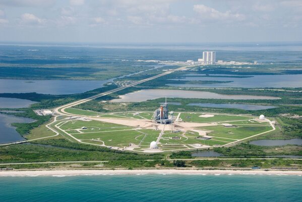 Costa Azzurra. Navetta di Cape Canaveral