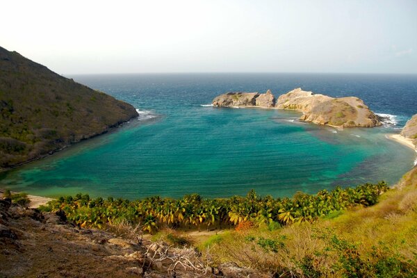 Landscape ocean on the coast mountains