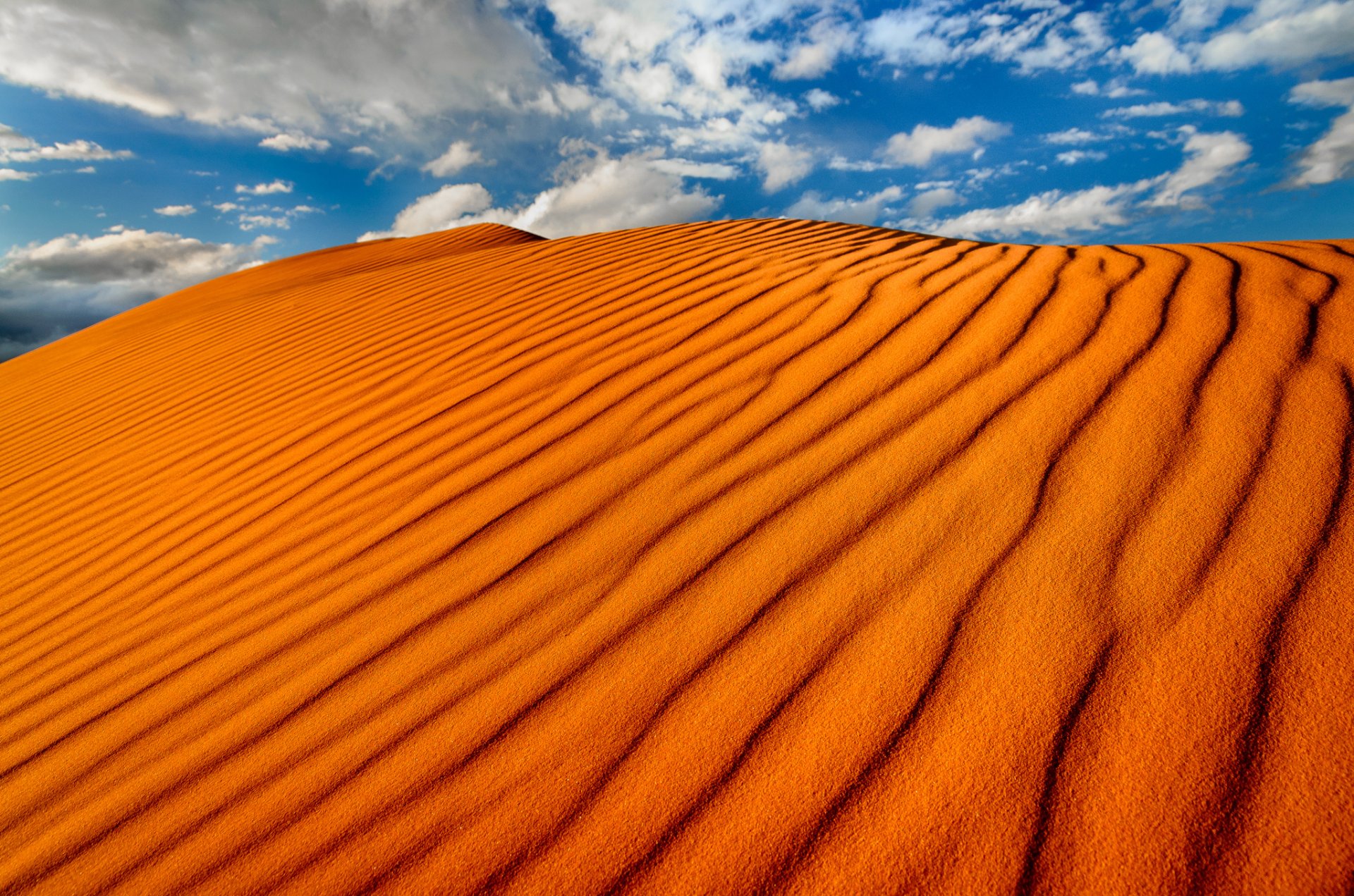 ky clouds desert sand dune
