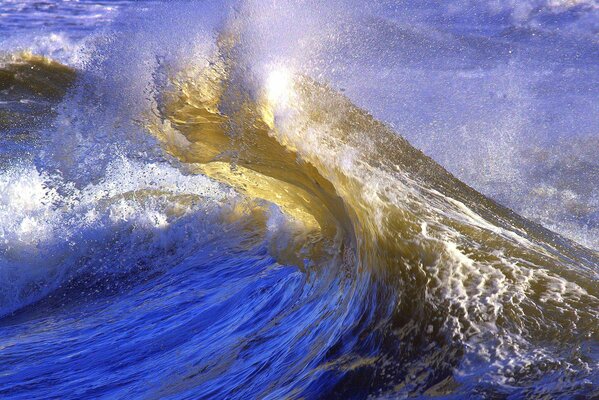 Olas del mar durante una tormenta