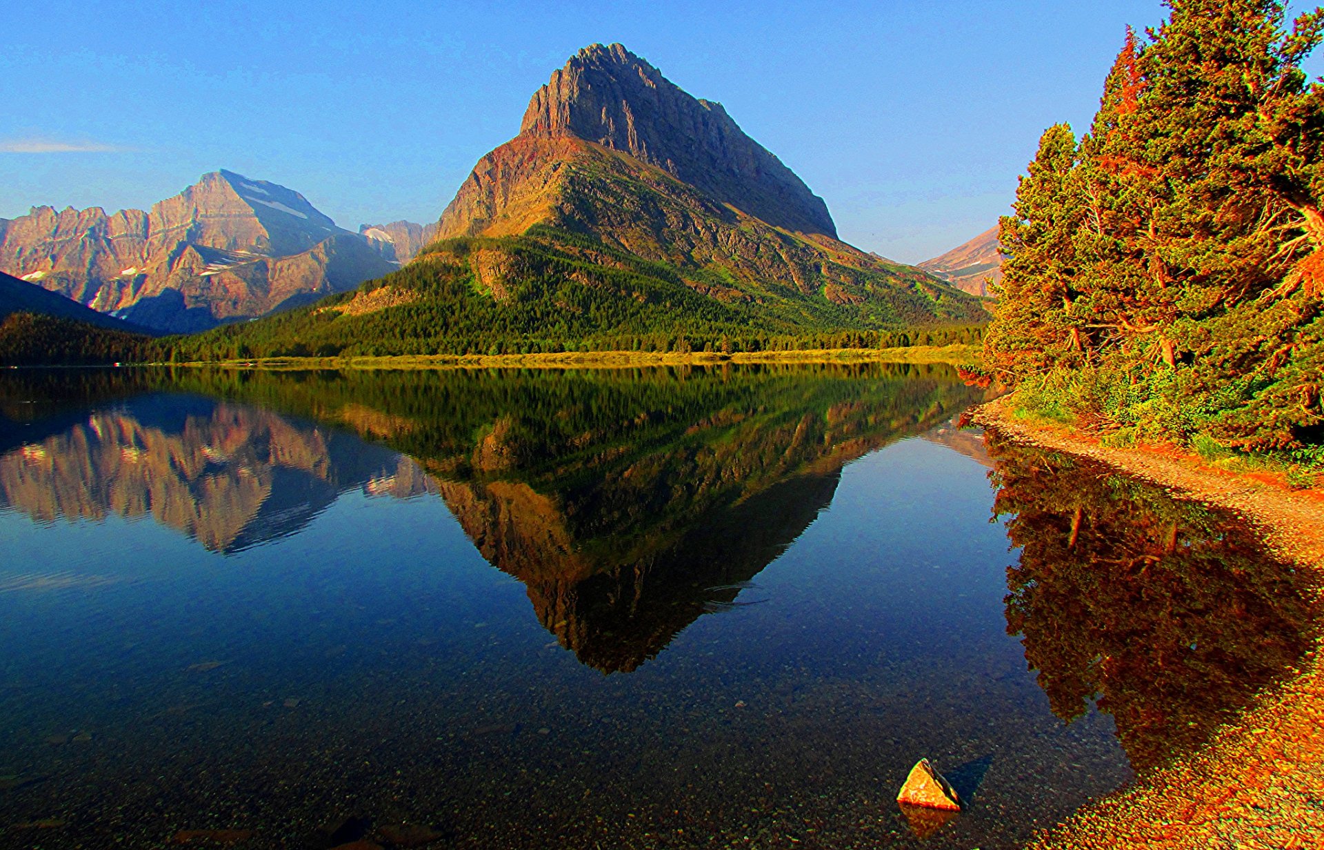 parque nacional glacier montana estados unidos cielo montañas lago bosque otoño