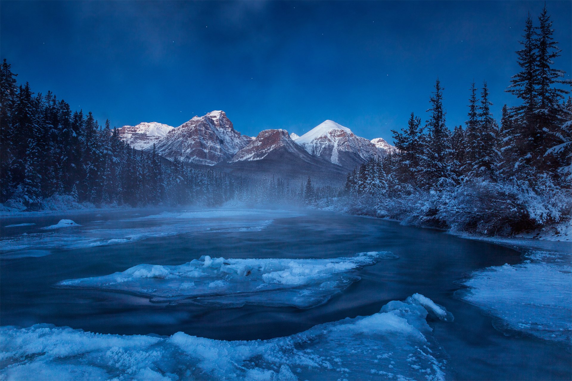 kanada alberta góry las rzeka zima śnieg noc