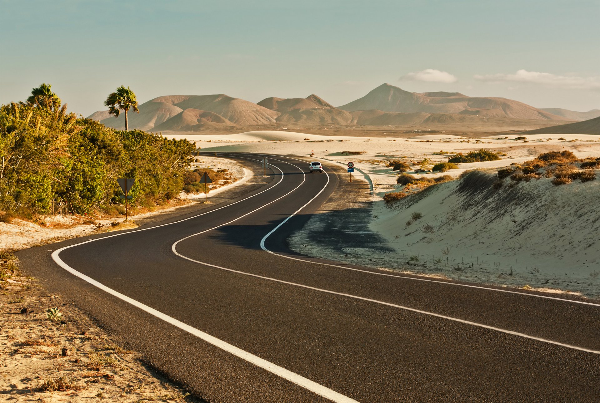 carretera marcado colinas coche