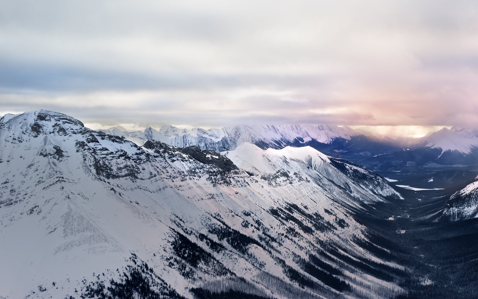 assiniboine mountain provincial park edgewater kolumbia brytyjska kanada góry śnieg natura