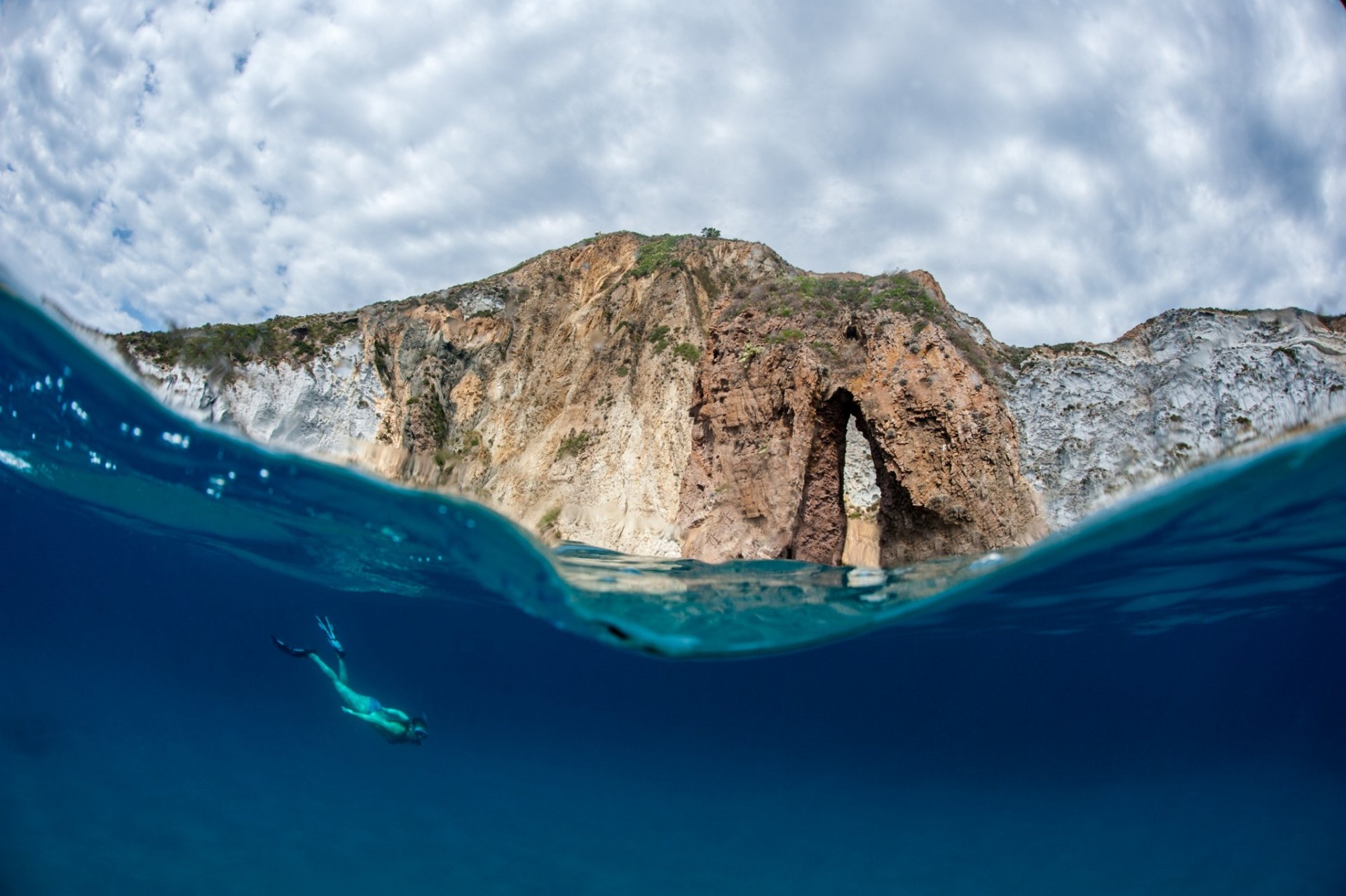 ocean skała podwodny świat człowiek woda natura