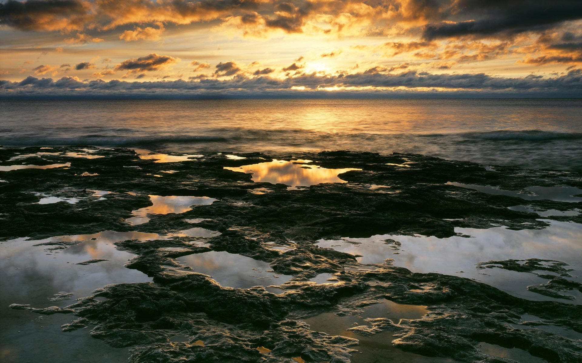 природа небо облака закат вода берег море