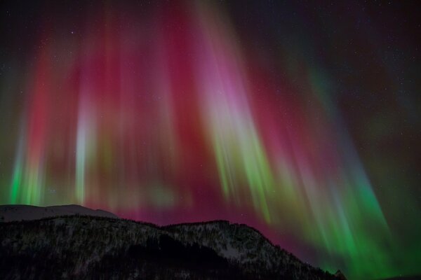 Aurora boreale stelle cielo