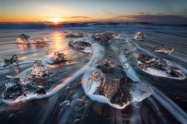 Le bruit apaisant des vagues en Islande