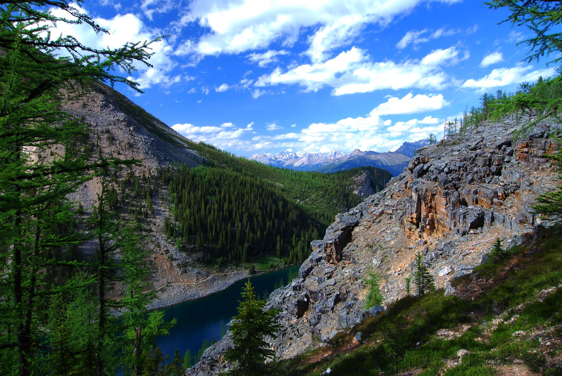 alberta canada ciel nuages montagnes lac