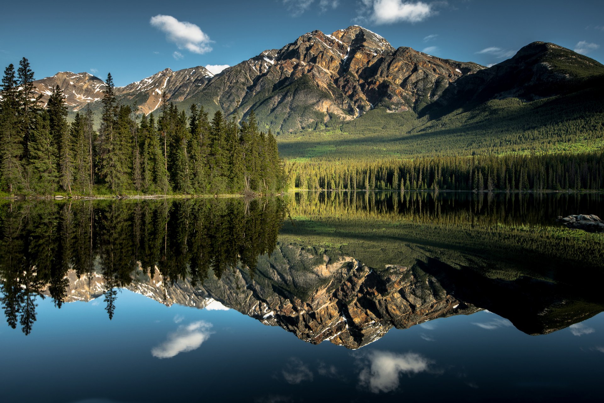 natur kanada jasper national park provinz alberta berge see wald himmel wolken reflexionen wasser spiegel