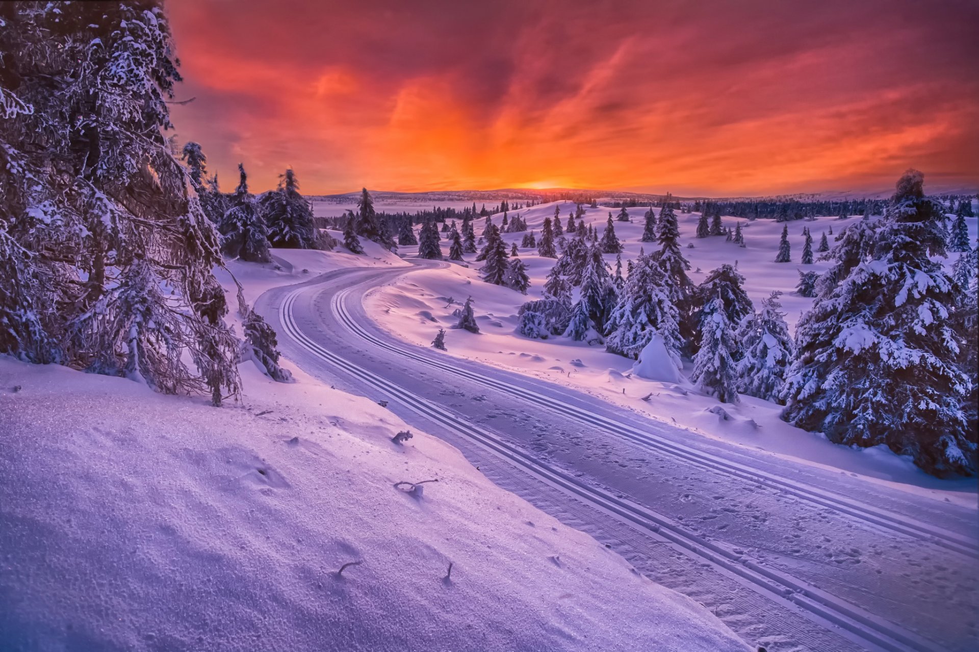 norwegen winter straße rodelbahn