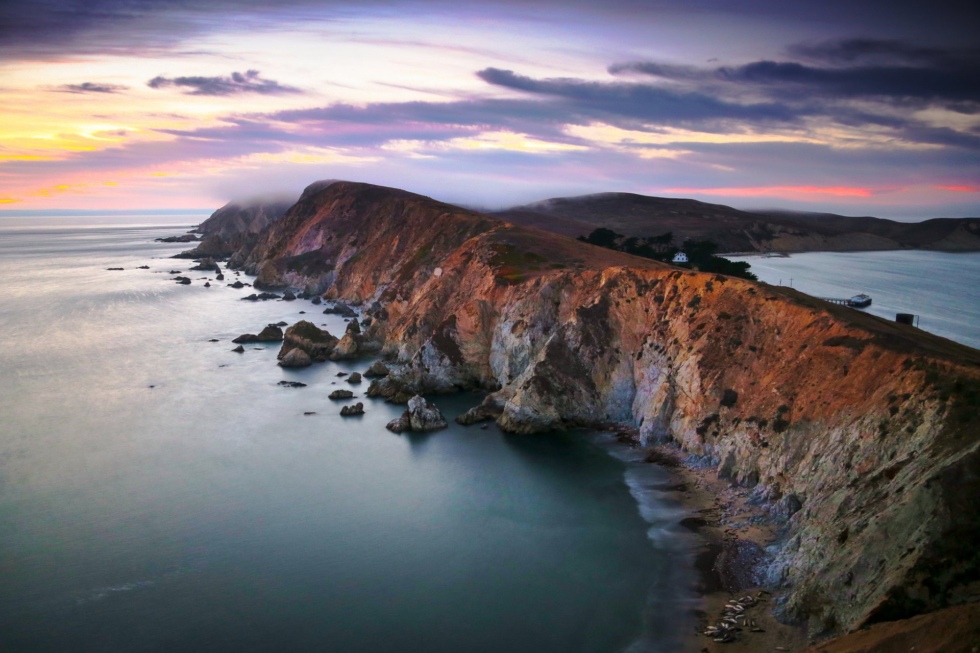 kominek rock point reyes national seaside wyspa ocean kalifornia usa