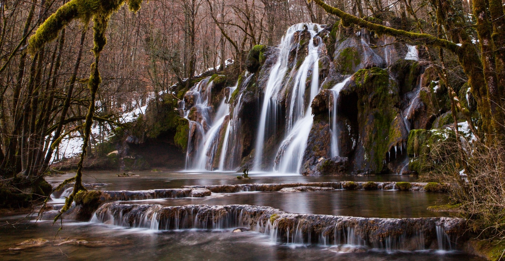 cascada cascada río bosque árboles