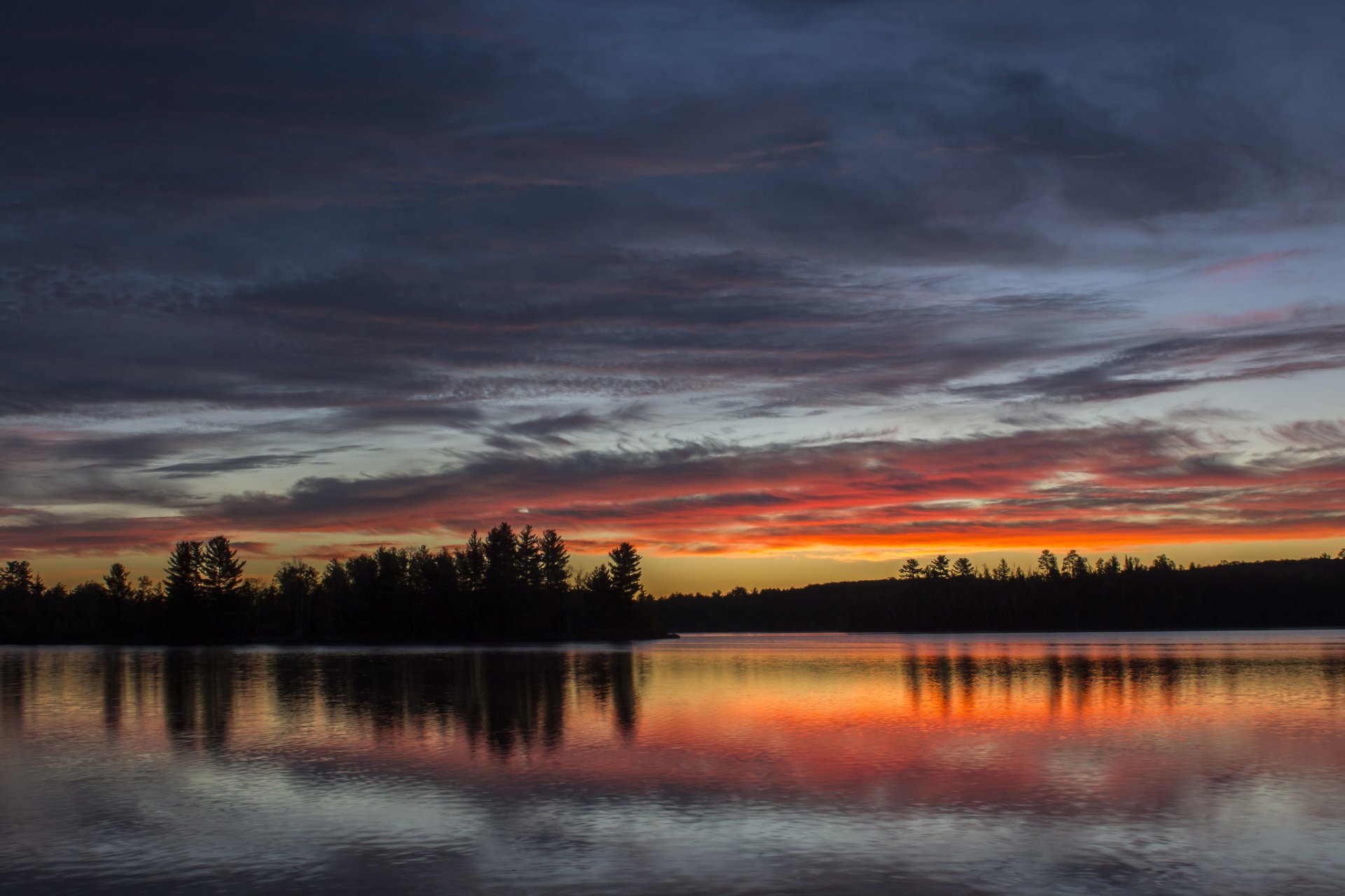 wald see sonnenuntergang