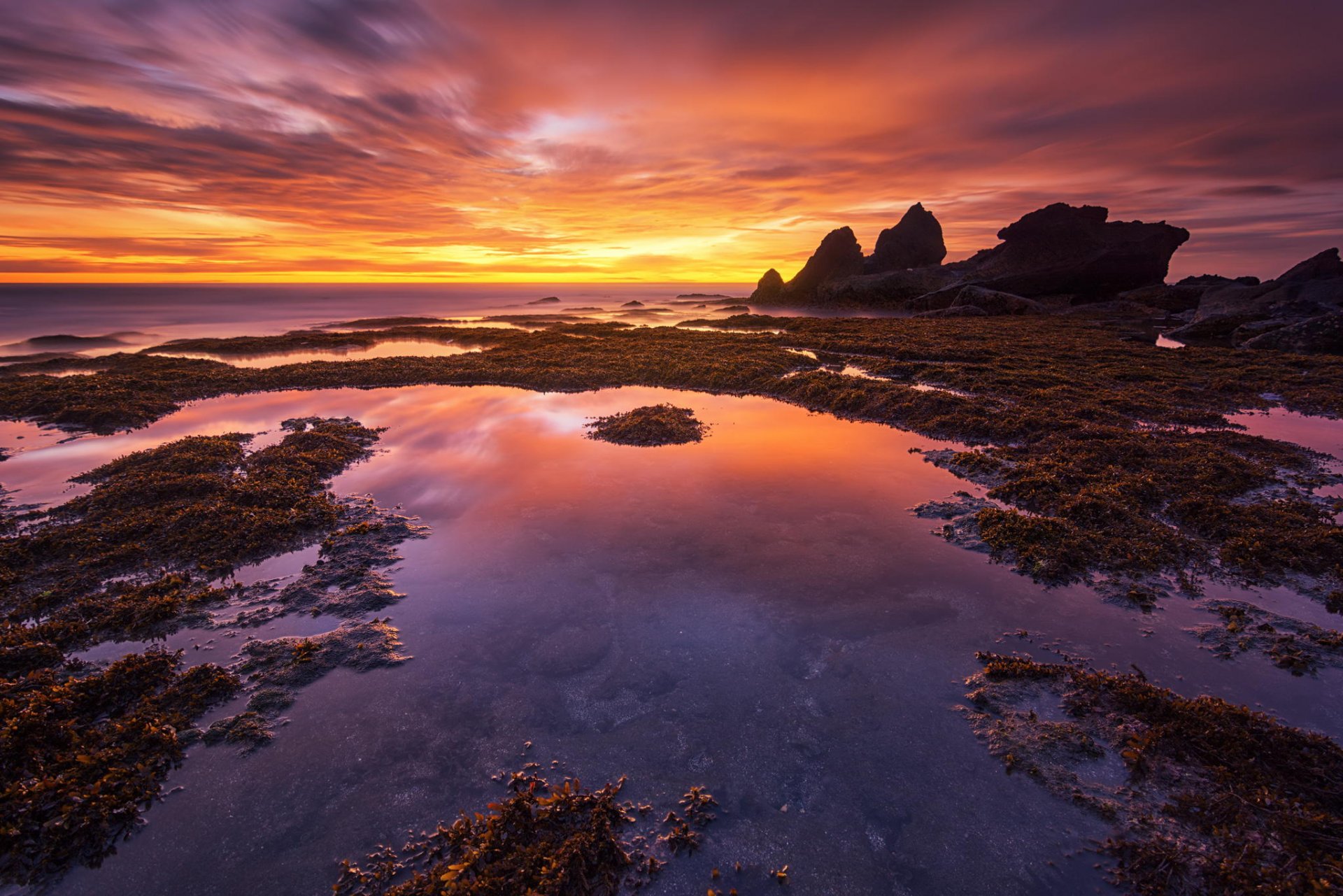 bali indonésie coucher de soleil