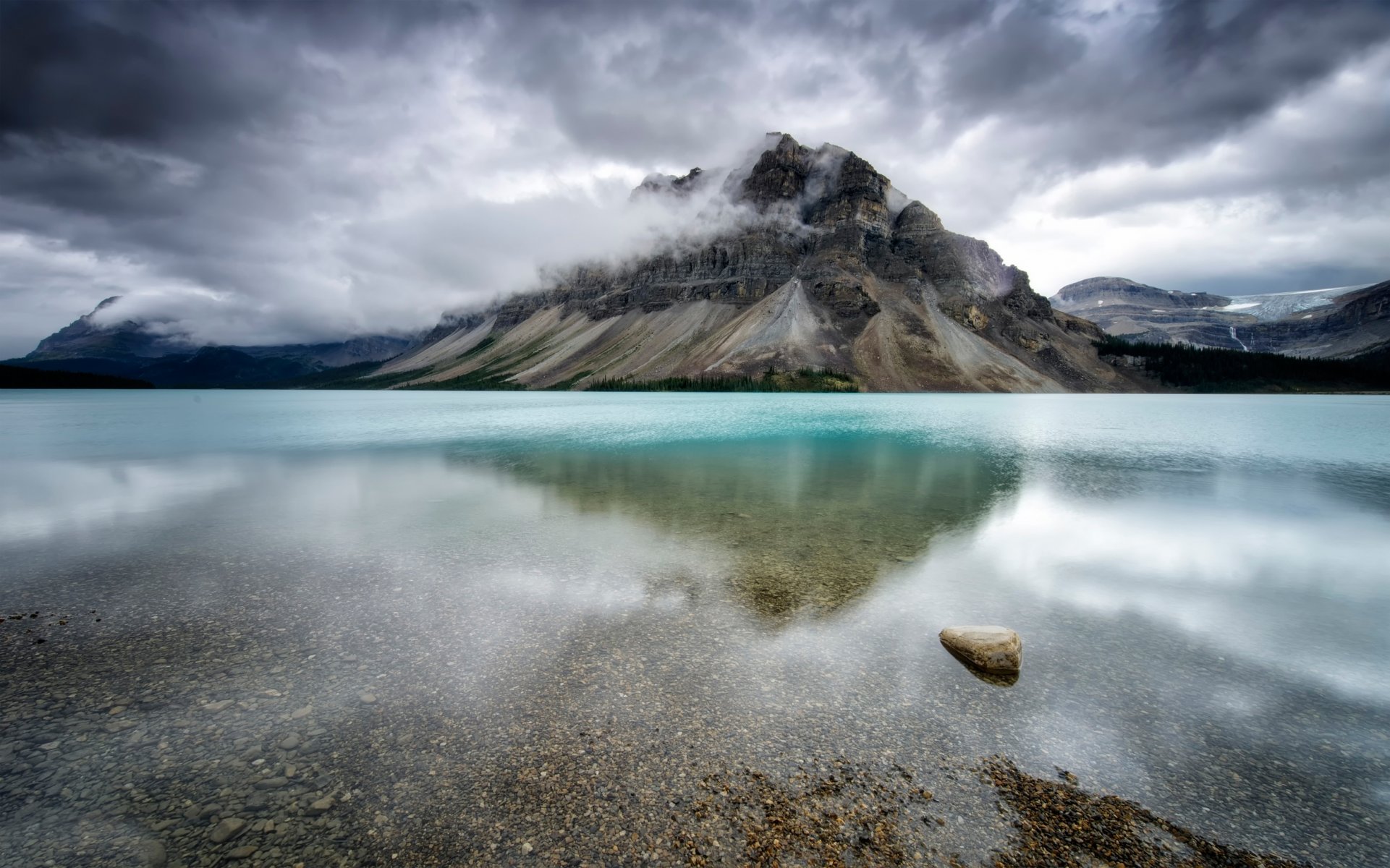 bow lake mountain lake