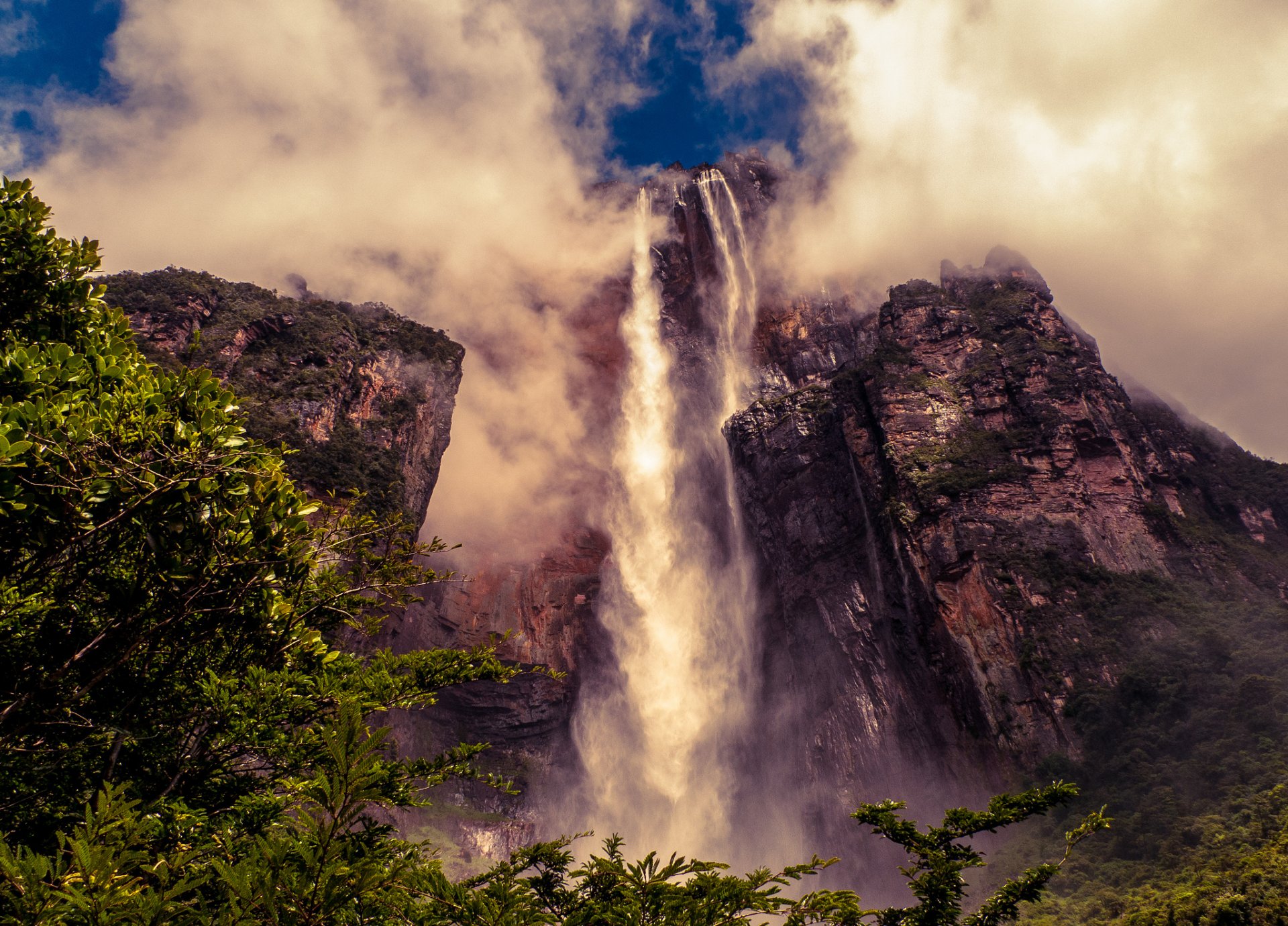 berge felsen wasserfall angel wolken