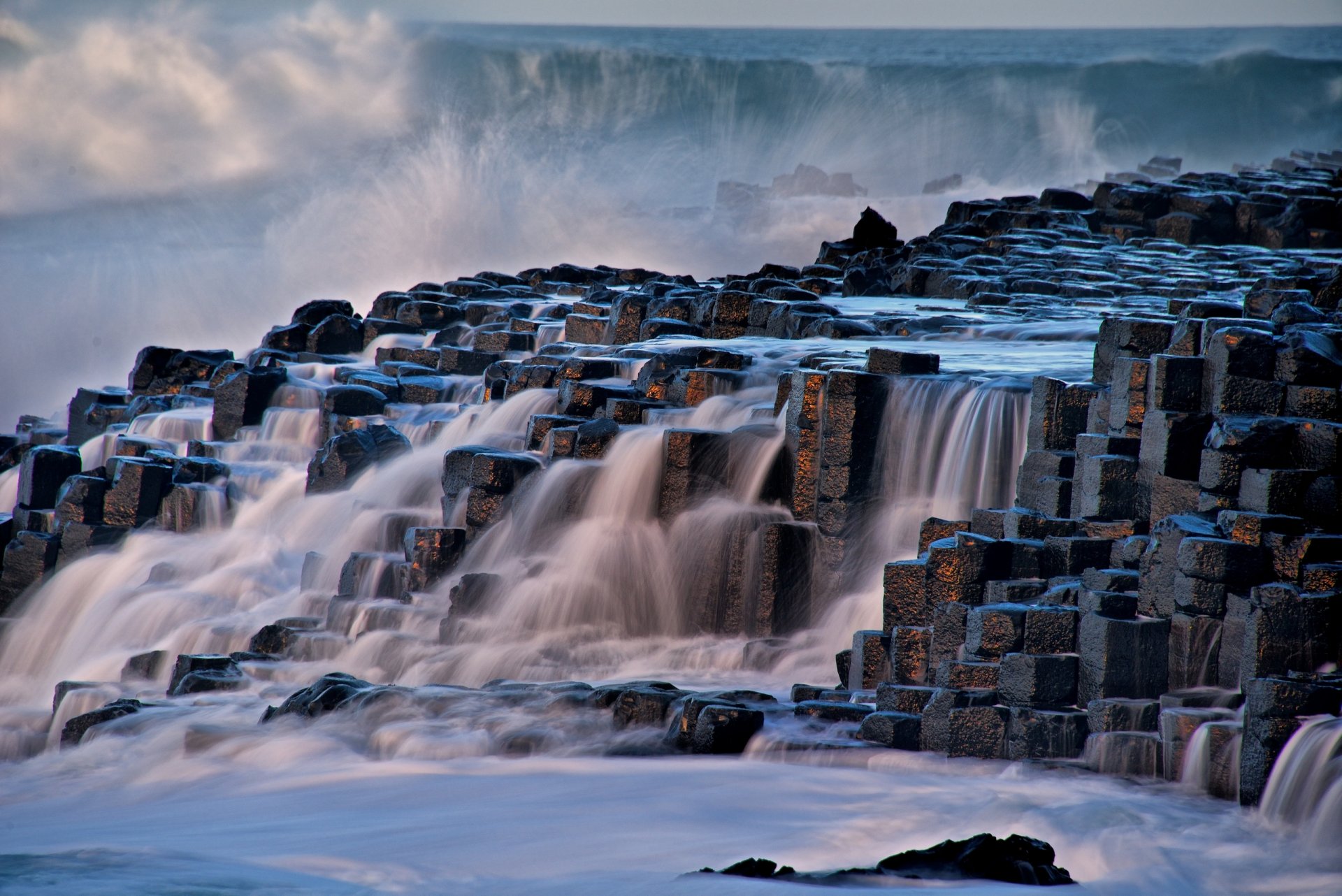 giant causeway antrim northern ireland giant s road columns cascade waves element