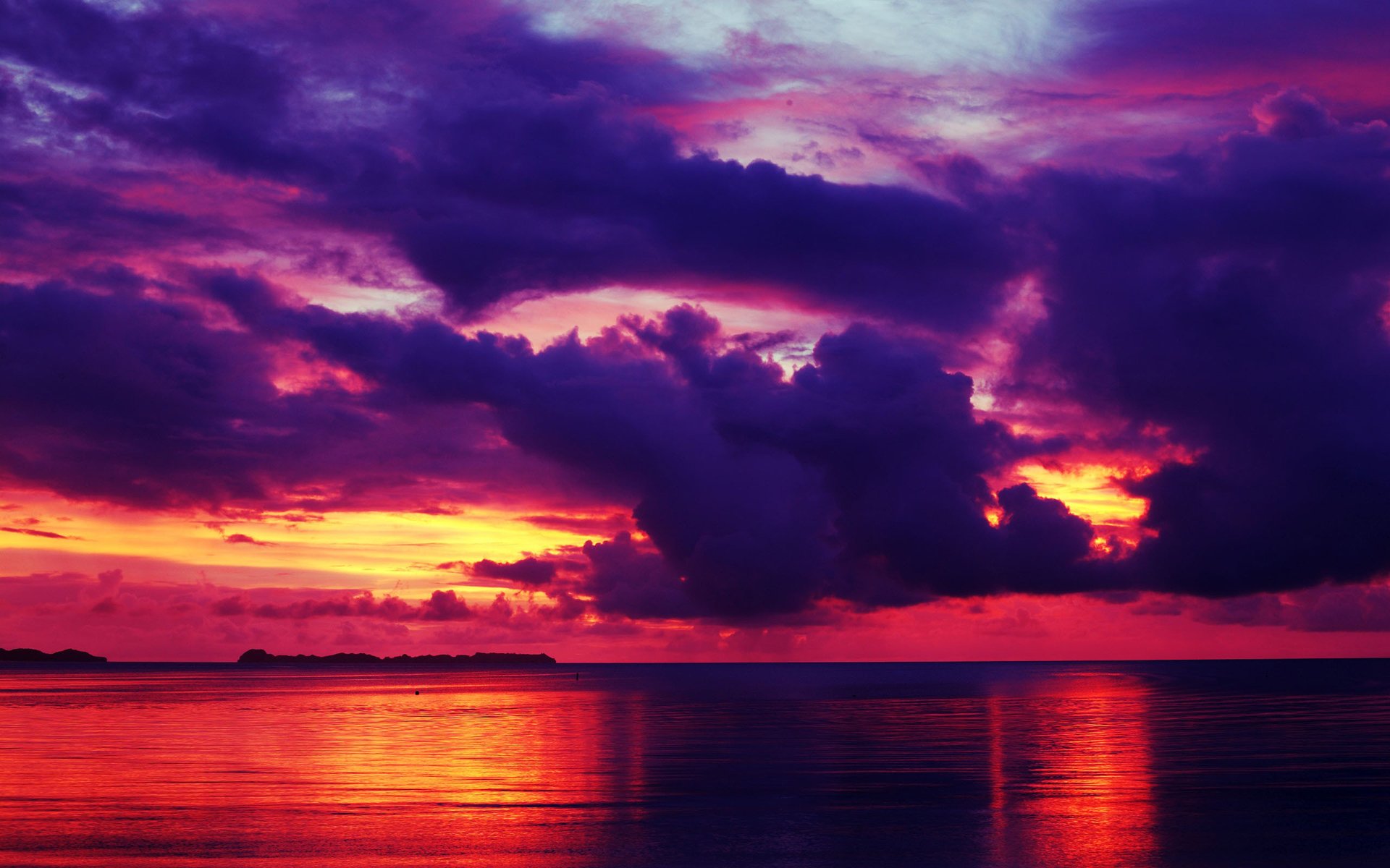 ky clouds clouds sunset glow sea horizon reflection