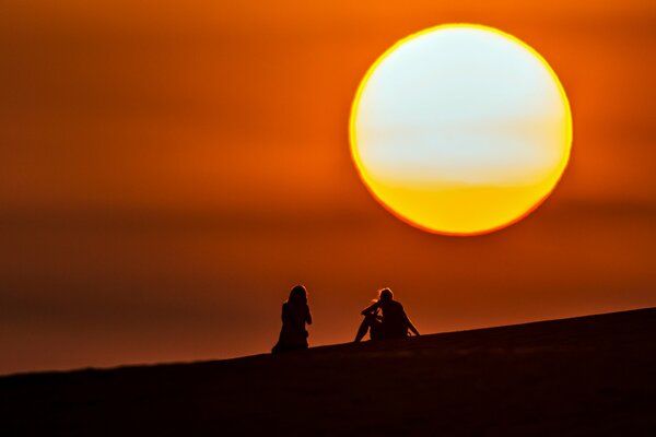 Ägyptens Himmel wenn die Sonne untergeht