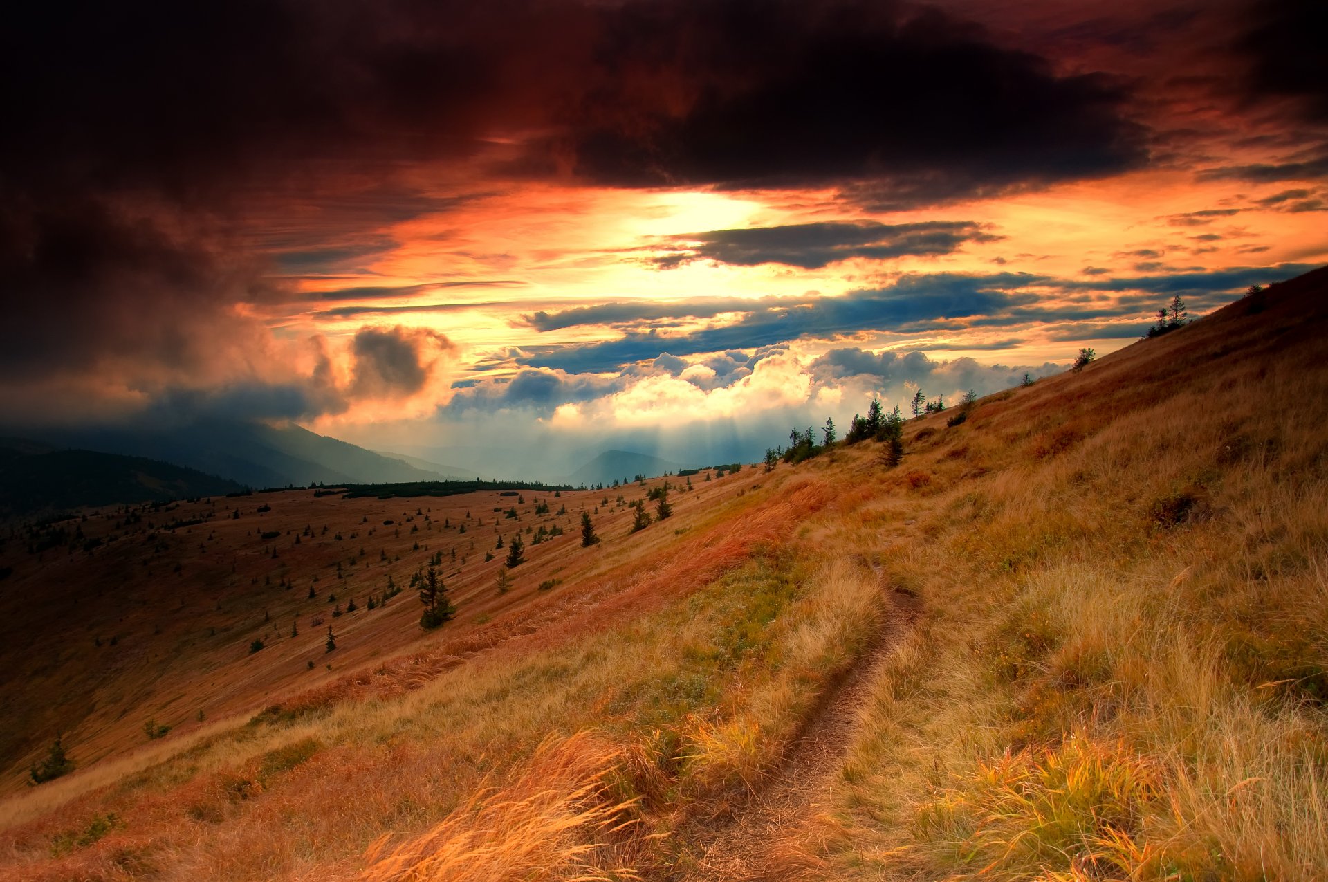 pente rayons herbe nuages nuages