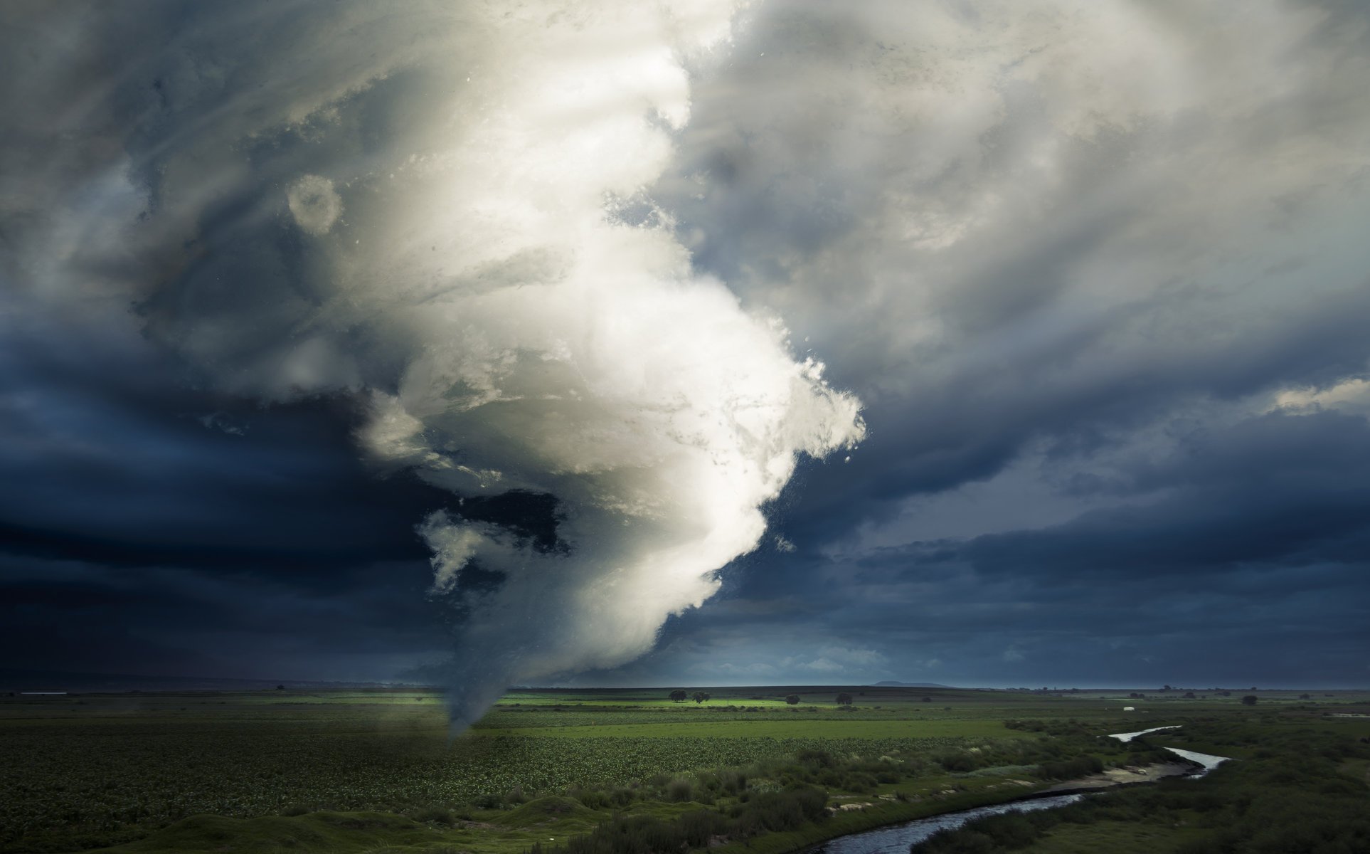 fiume pianura verde tornado uragano