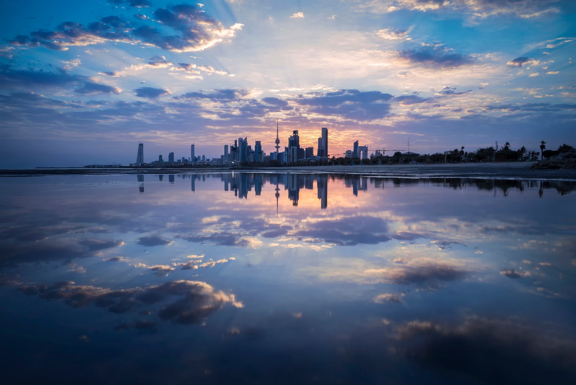 città riflessione.nuvole kuwait