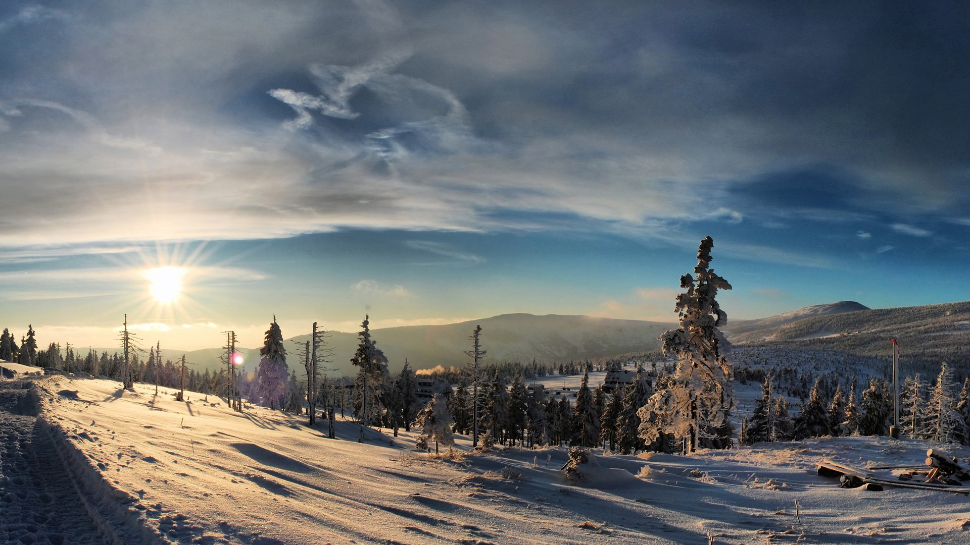 invierno nieve puesta de sol heladas montañas bosque sol