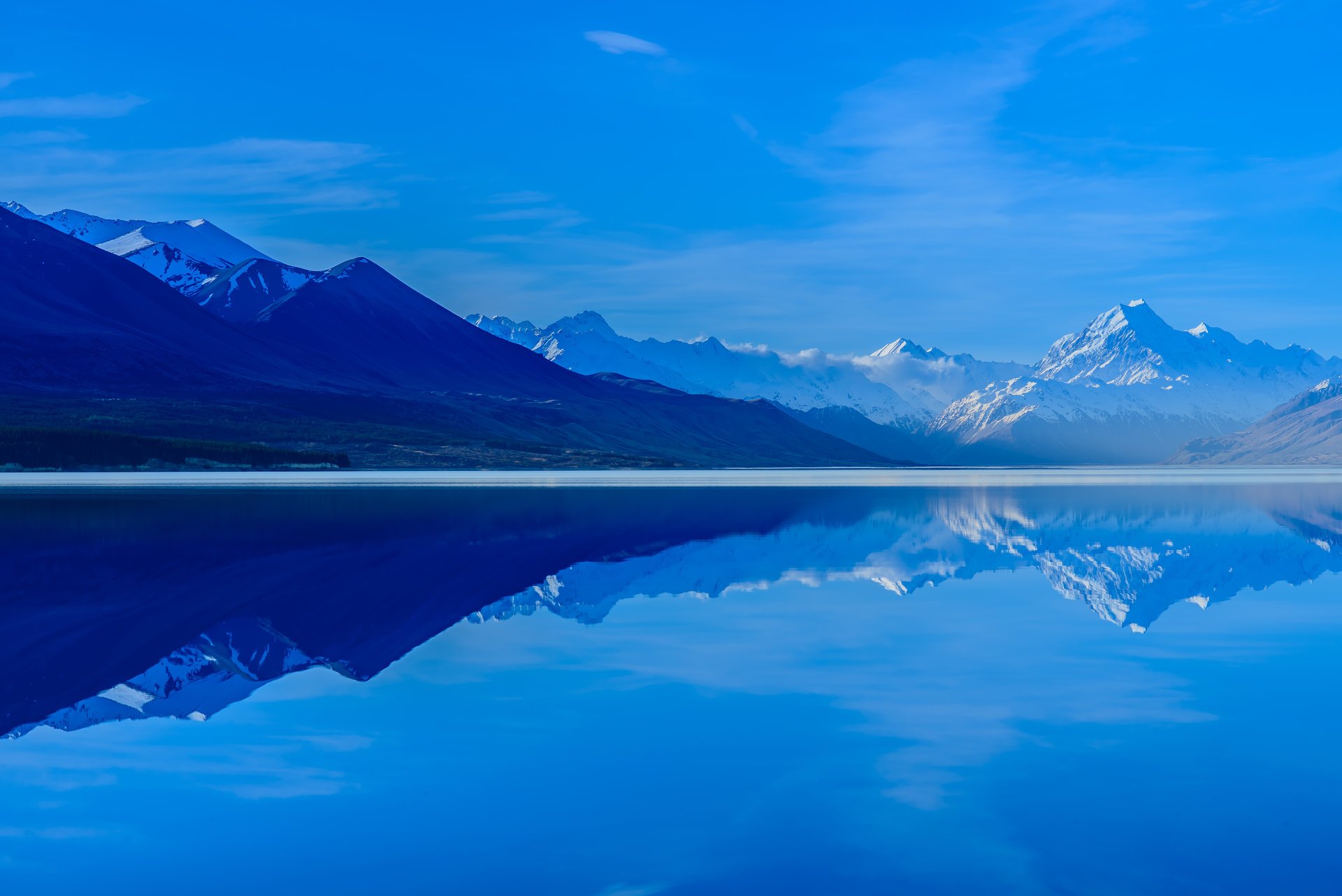 lago pukaki pukaki montañas cielo reflexión isla del sur nueva zelanda